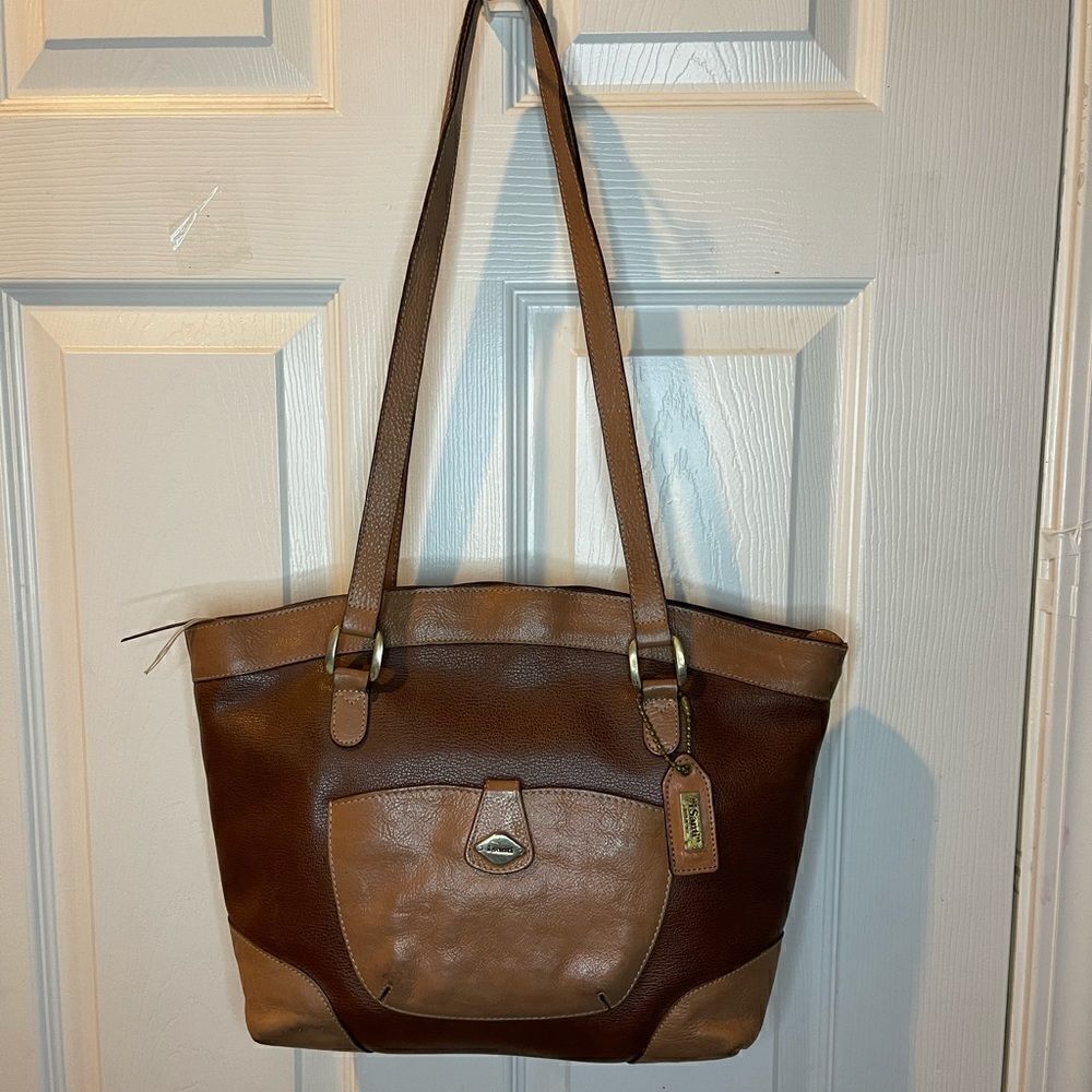 I Santi leather Brown and tan shoulder medium bag  antique gold tone hardwares
